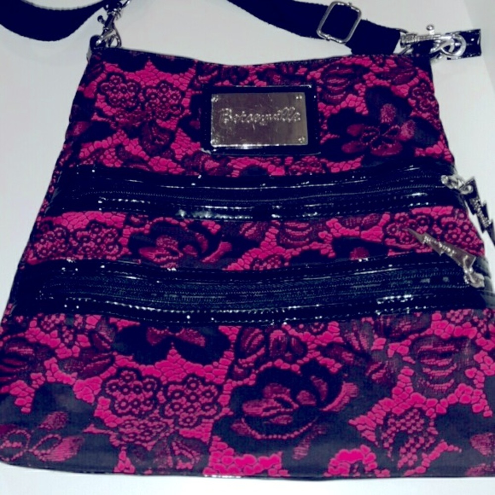 Betsey Johnson beautiful crossbody bag